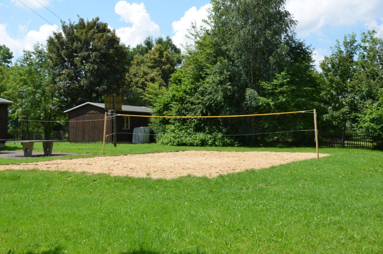 Хостел Teichcamp Grosshartmannsdorf Екстер'єр фото